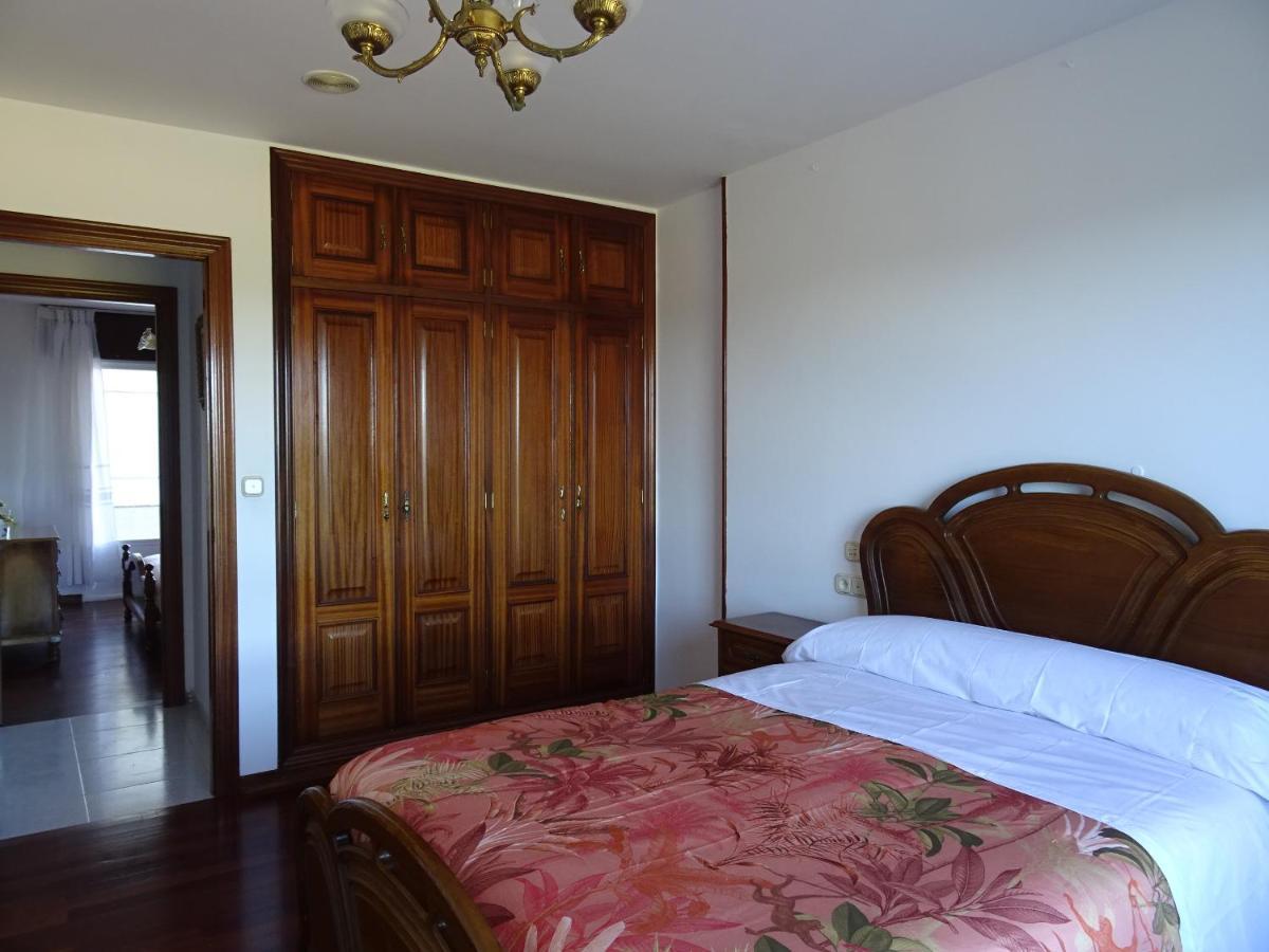 La Casa De Vicenta Apartment Arzua Luaran gambar